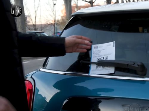 Come proteggersi dalla truffa del QR Code nei parcheggi