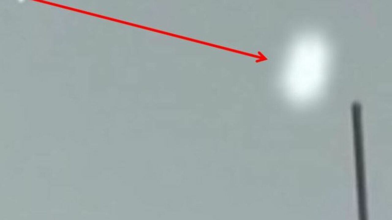 "Una strana luce". Spunta un "ufo" sui cieli di Palermo?