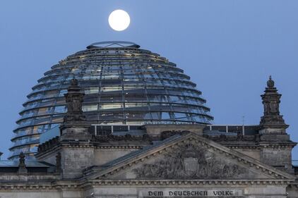 Le immagini della Superluna 17