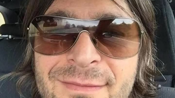 I tormenti economici e il cantiere "truffa". Così Alex Benedetti si è tolto la vita