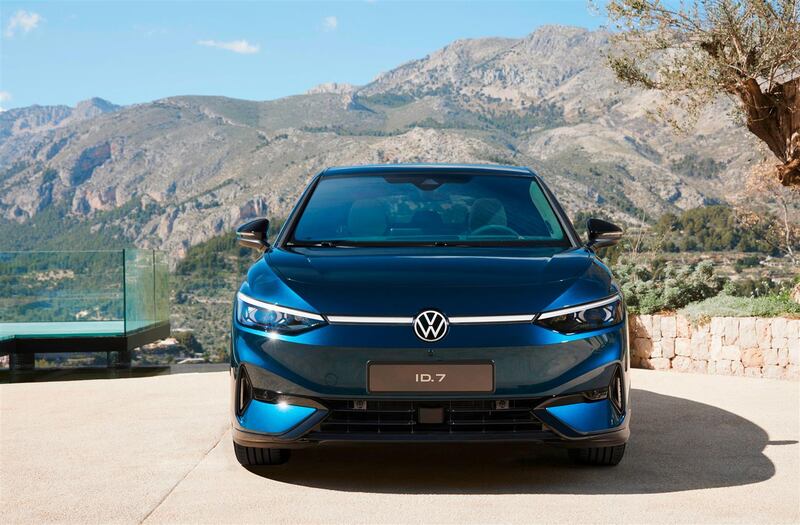 Volkwagen ID.7: guarda le foto 6