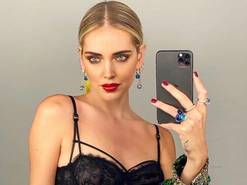 "Non riuscivo a c...", "Influencer dei lassativi". Così la Ferragni zittisce l'hater