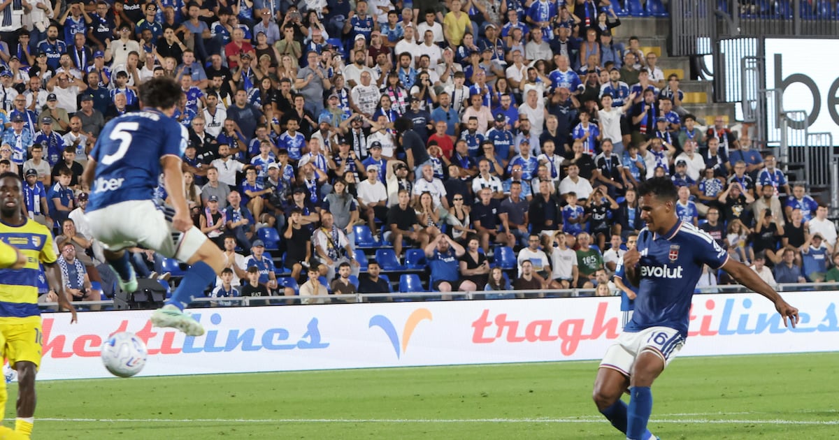 Photo: ilgiornale.it Como Beat Parma 2-1: Fabregas' Side Surge to Second Place in Serie A