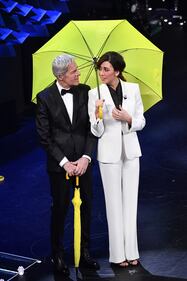 Sanremo, la conduzione a tre tra musica e imprevisti 2