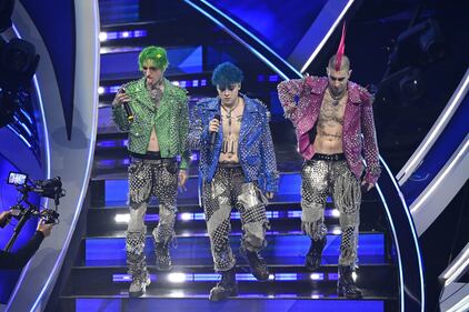 Sanremo 2024: ecco il look della finalissima del Festival dei La Sad 8