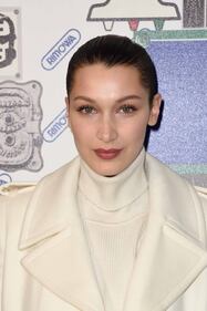 Bella Hadid, bikini hot in Giamaica 22