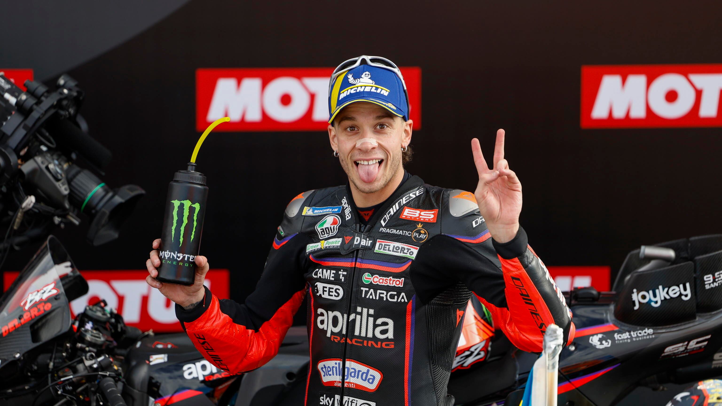 Aprilia e Bezzecchi ricominciano da 2 e lanciano la sfida a Ducati nel 2026