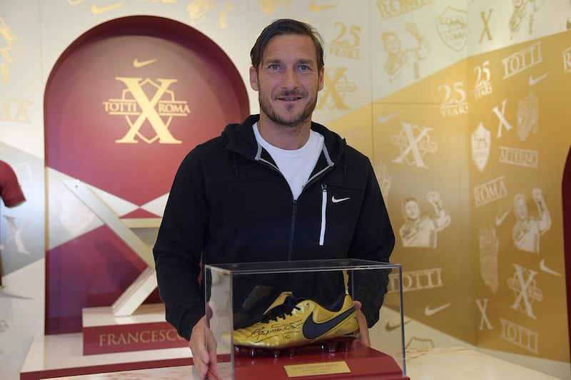 Le nuove scarpe di Totti 4
