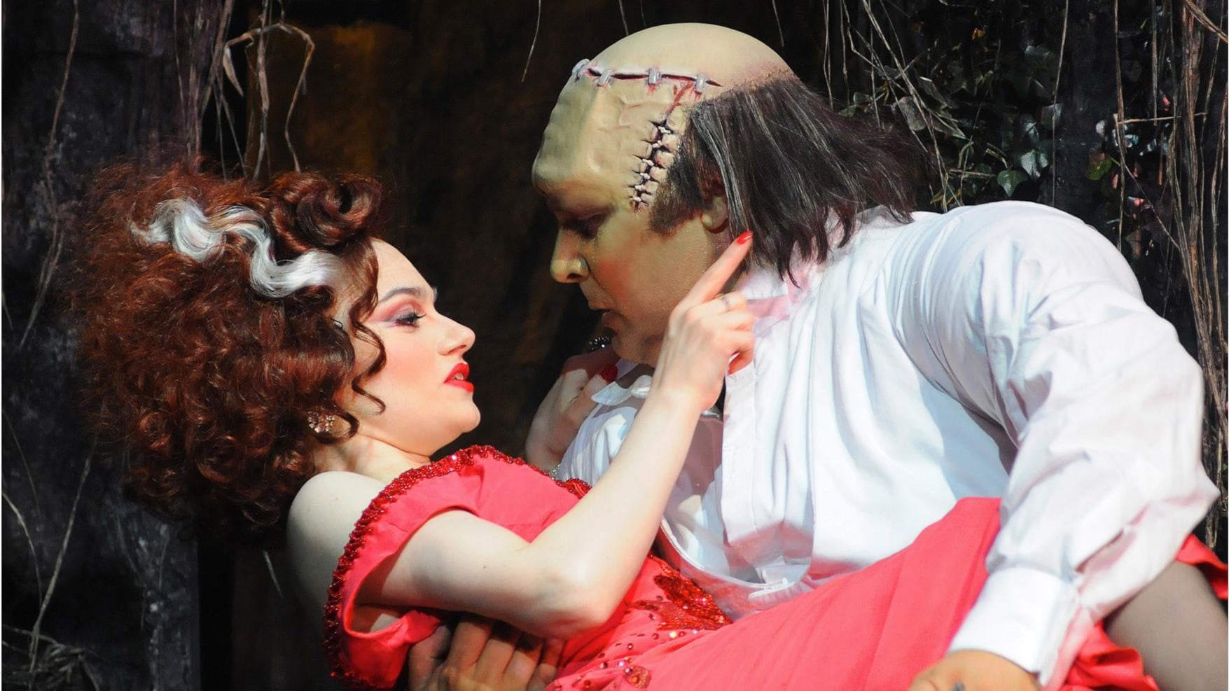«Frankenstein jr» balla e canta sul palco del teatro della Luna