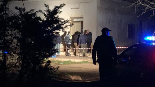 Duplice omicidio a Serranova, morti due coniugi: le immagini dal posto 2