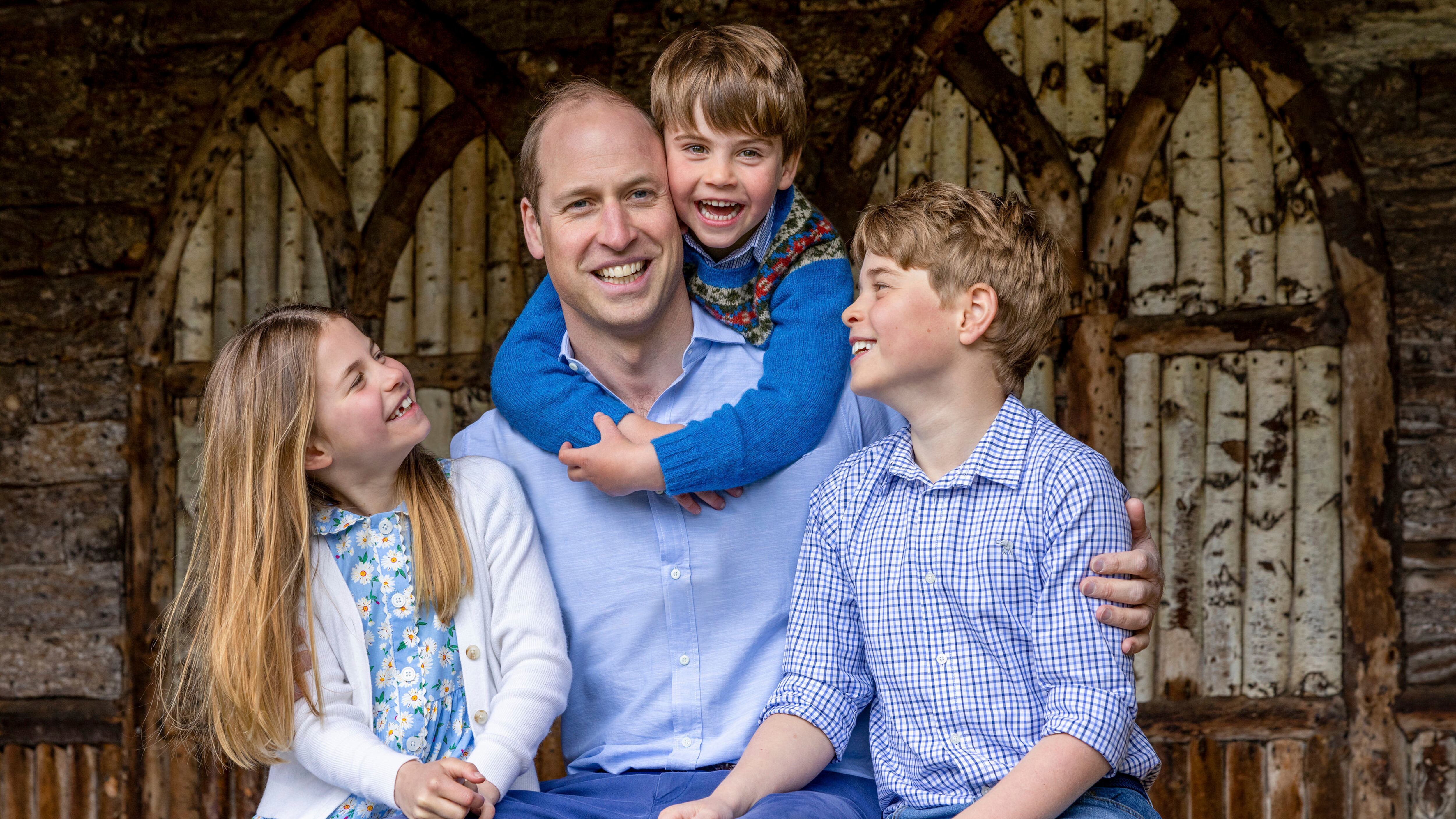 “Ti vogliamo bene papà”. Il debutto social dei figli di William e Kate
