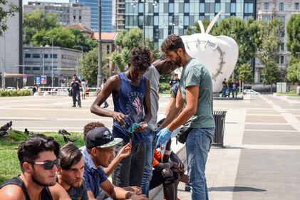 Nuovi blitz anti-migranti in Stazione Centrale 4