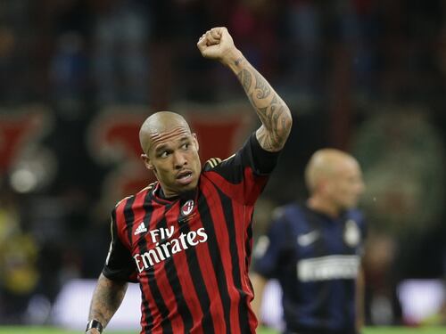 Il Milan vince il derby. Decide De Jong