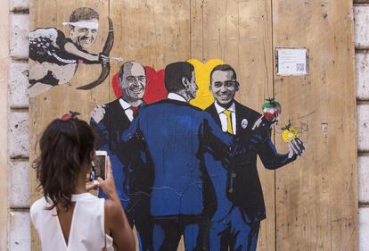 Di Maio, Zingaretti e Conte dipinti come le Tre Grazie 8