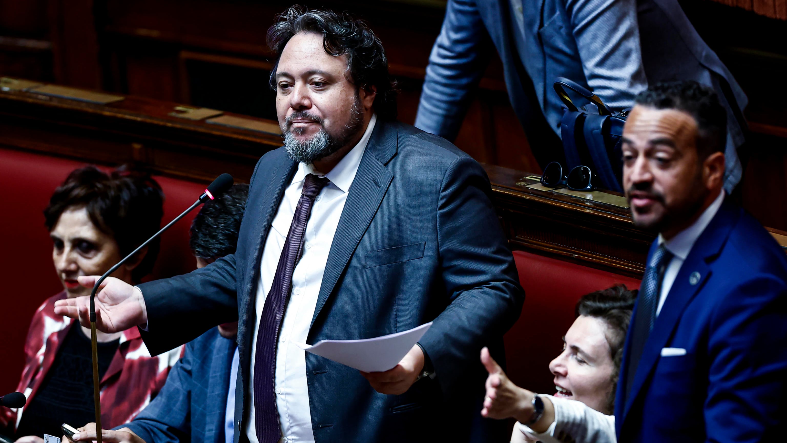 Nuovo delirio di Carotenuto: "Il governo mandante morale dell’attentato a Ranucci"