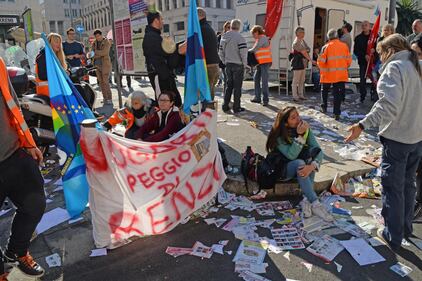 Spazzini in sciopero a Livorno 10