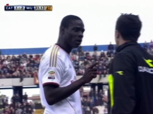 Rissa sfiorata a Catania, Balotelli accusa Spolli: "Mi ha detto negro di..."