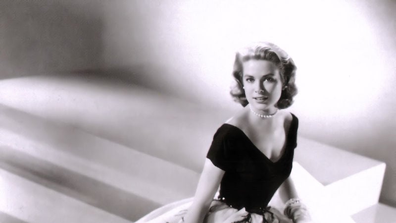La "curva del diavolo" e l'ultimo discorso con la figlia: i misteri dietro la morte di Grace Kelly