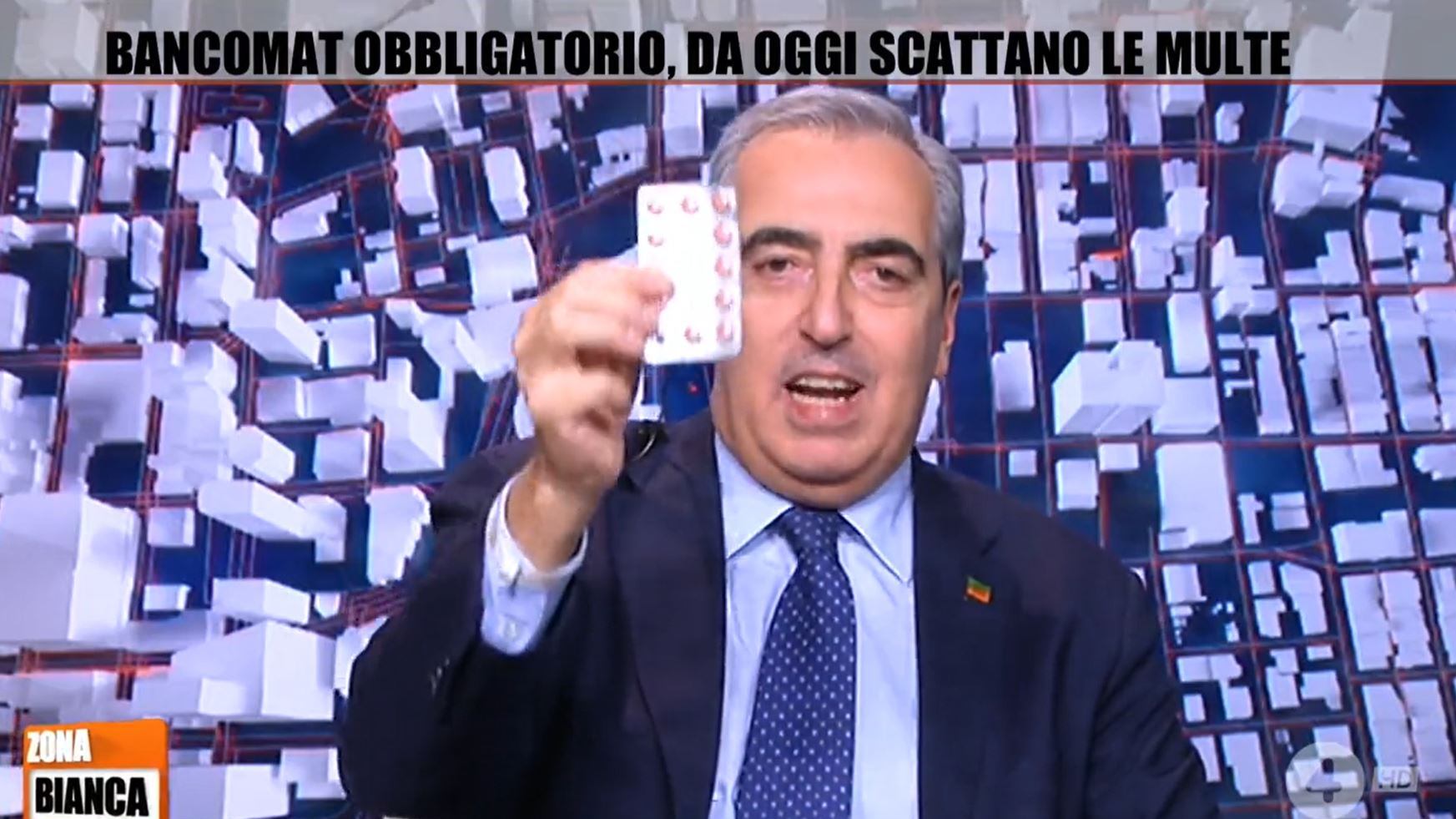 "Si chiama Berlusconina". La gag di Gasparri sulla medicina salva-Italia
