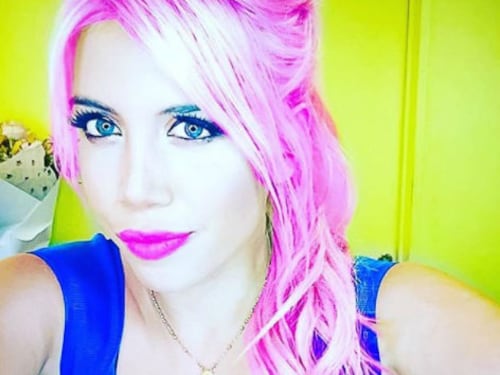 Wanda Nara sexy in rosa