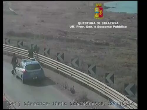 Siracusa, agenti della Polizia sventano un tentativo di suicidio