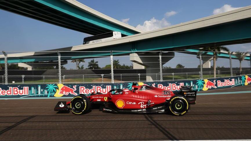 Ferrari da urlo anche a Miami: pole per Leclerc, secondo Sainz