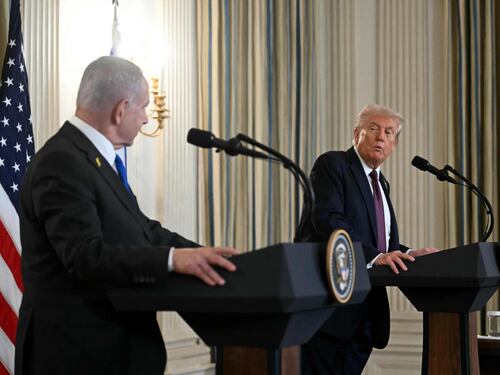 Il piano di Trump per Gaza: "Ostaggi liberi e tranzisione con Blair. Se Hamas rifiuta, Israele avrà via libera"