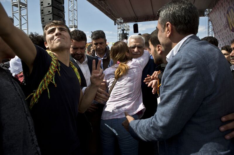 L'Hdp filo-curdo in piazza per il "no" a Batman 3