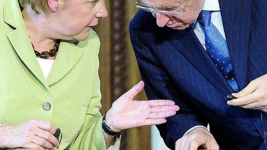 Monti: il Parlamento non conta E a Berlino si arrabbiano tutti