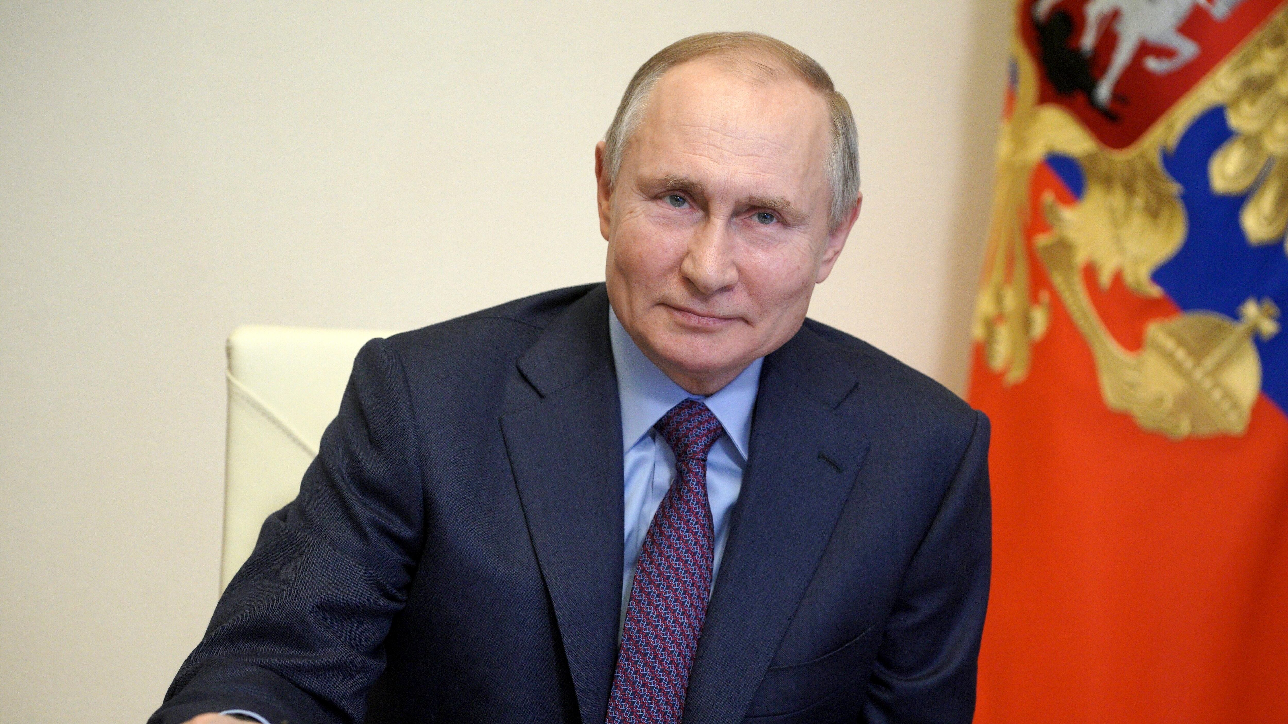 Venduti alla Russia 181 documenti segreti "Biot ha tradito l'Italia". La spia si difende "Era per la famiglia"