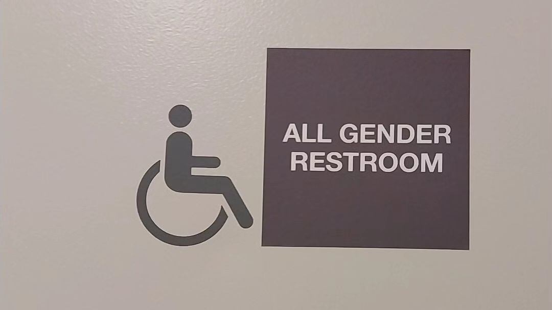 Deriva Lgbt pure alla Bocconi