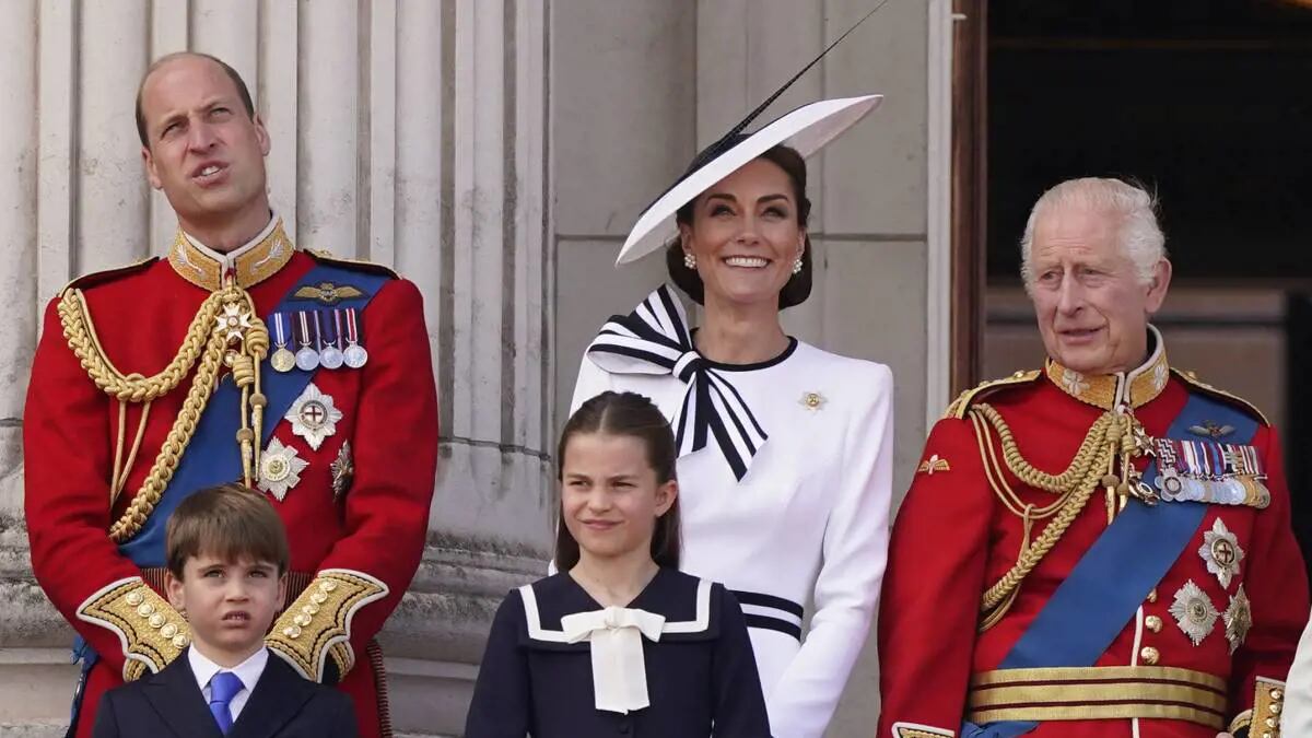 Chi è Maria Teresa Turrion Borrallo, la tata dei principi George, Charlotte e Louis premiata dal Re