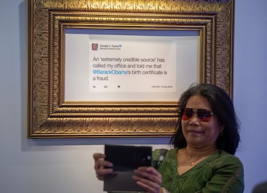 Ora i tweet di Donald Trump diventano opere per una mostra 9