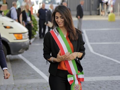 Carlo Verdone: "Sto con la Raggi, ma non condivido le sue idee"