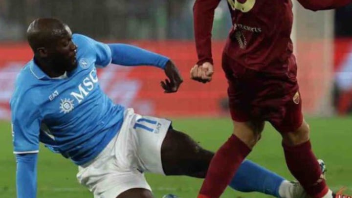 Lukaku, il Var e quel rosso non scattato: polemica in Napoli-Roma