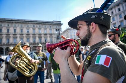 Adunata del Centenario: la città di Milano invasa dagli Alpini  6