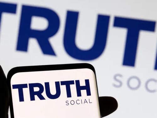 Truth sposa l'atomo e prova a ripartire