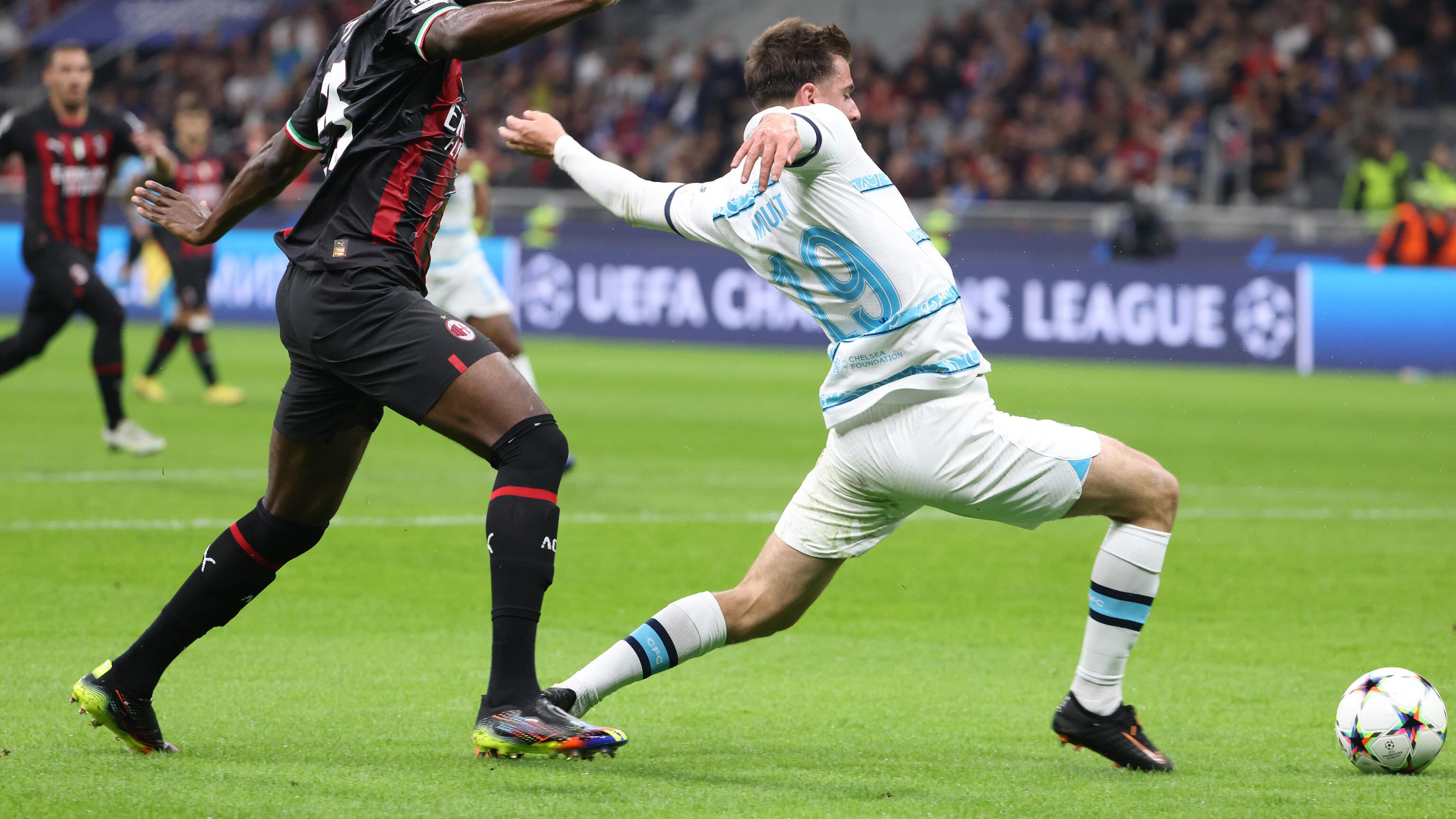 Milan, rabbia di rigore. Il Chelsea passa col rosso e l'Europa si complica