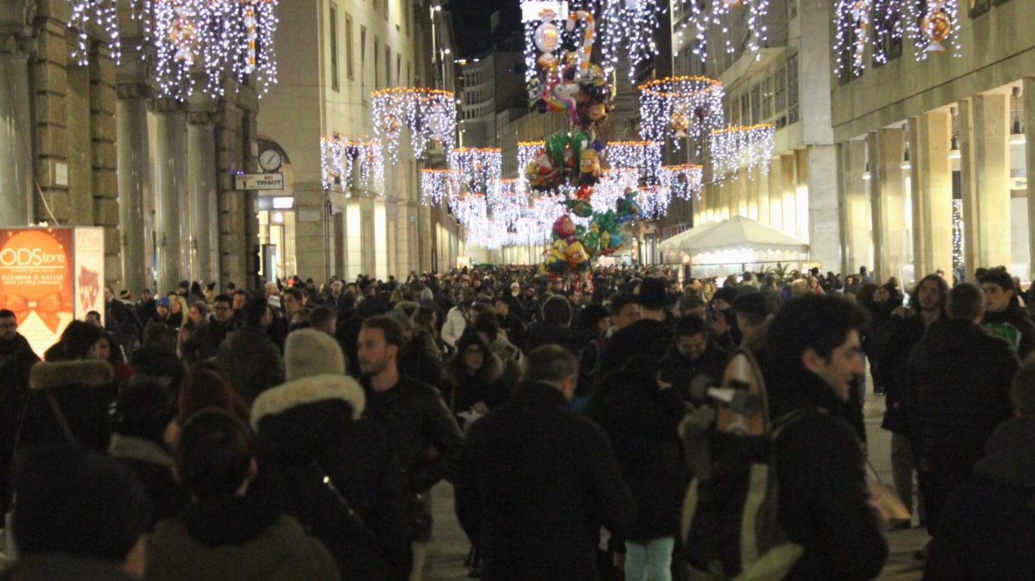 "Negozi chiusi durante le feste? Di Maio copia l'iniziativa di Confesercenti"