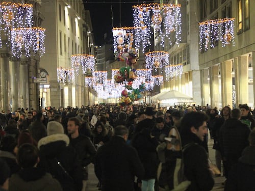 "Negozi chiusi durante le feste? Di Maio copia l'iniziativa di Confesercenti"