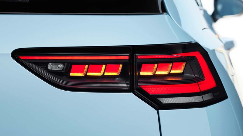 Volkswagen Golf 2024, guarda tutte le foto 4