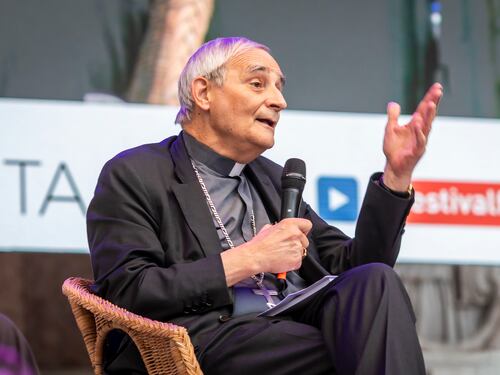 Il "comizio" del cardinale alla festa di Rifondazione