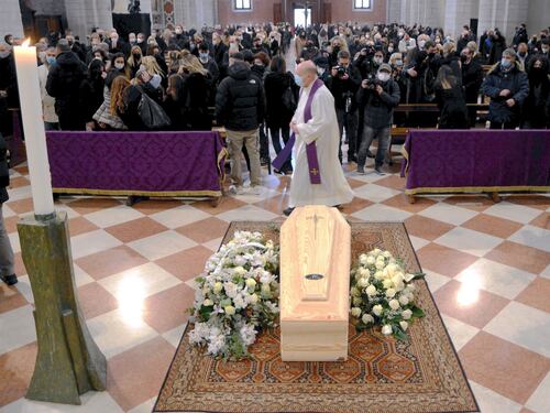 Lo sfregio a Paolo Rossi: svaligiata la sua casa durante i funerali