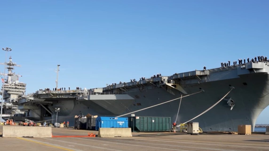 Arma laser su portaerei: gli Usa testano Locust