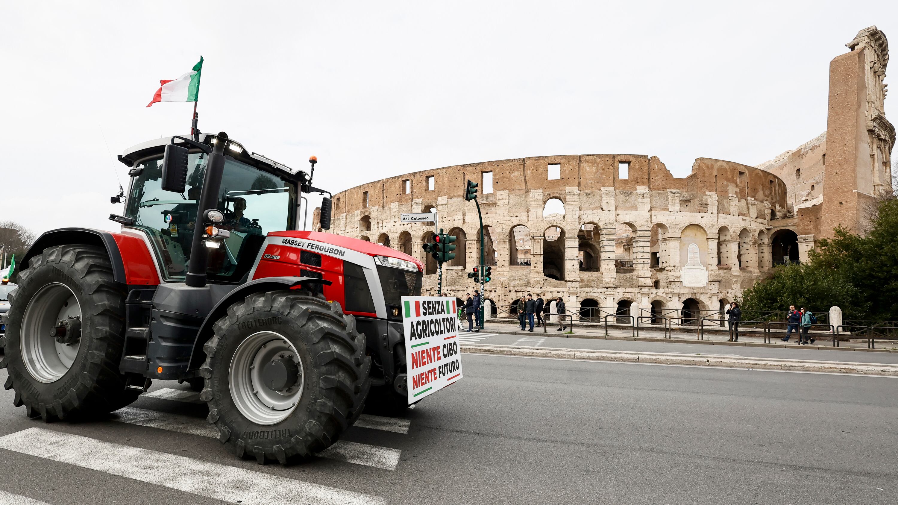 Il governo taglia l’Irpef agli agricoltori