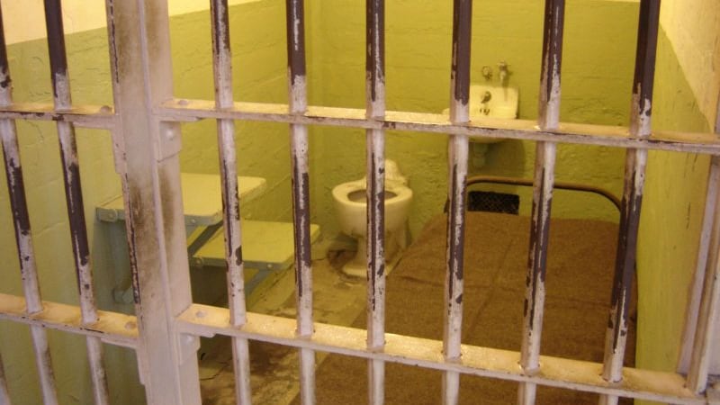 Napoli, l'allarme del procuratore: "Carceri fuori controllo"