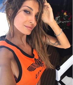Cristina Buccino hot in bikini 12