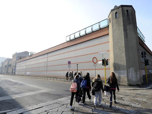 Altri cinque detenuti accusano: «Don Alberto ci ha violentati»