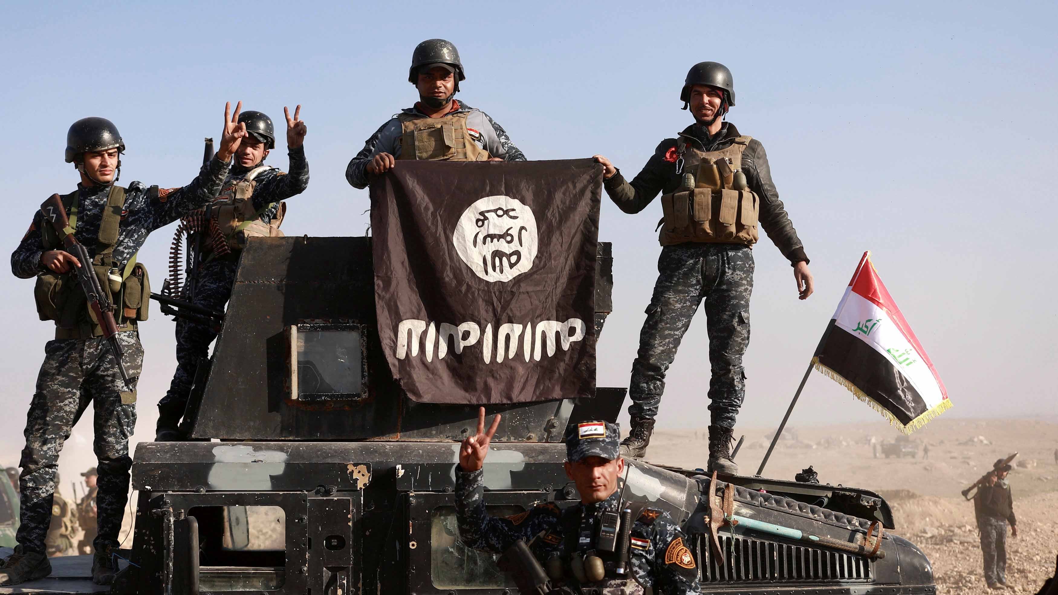 "Dimezzati i jihadisti Isis". E le truppe siriane e russe riconquistano Palmira