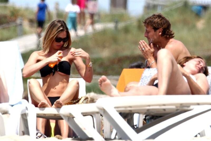 Ilary Blasi, le foto della sexy conduttrice 14